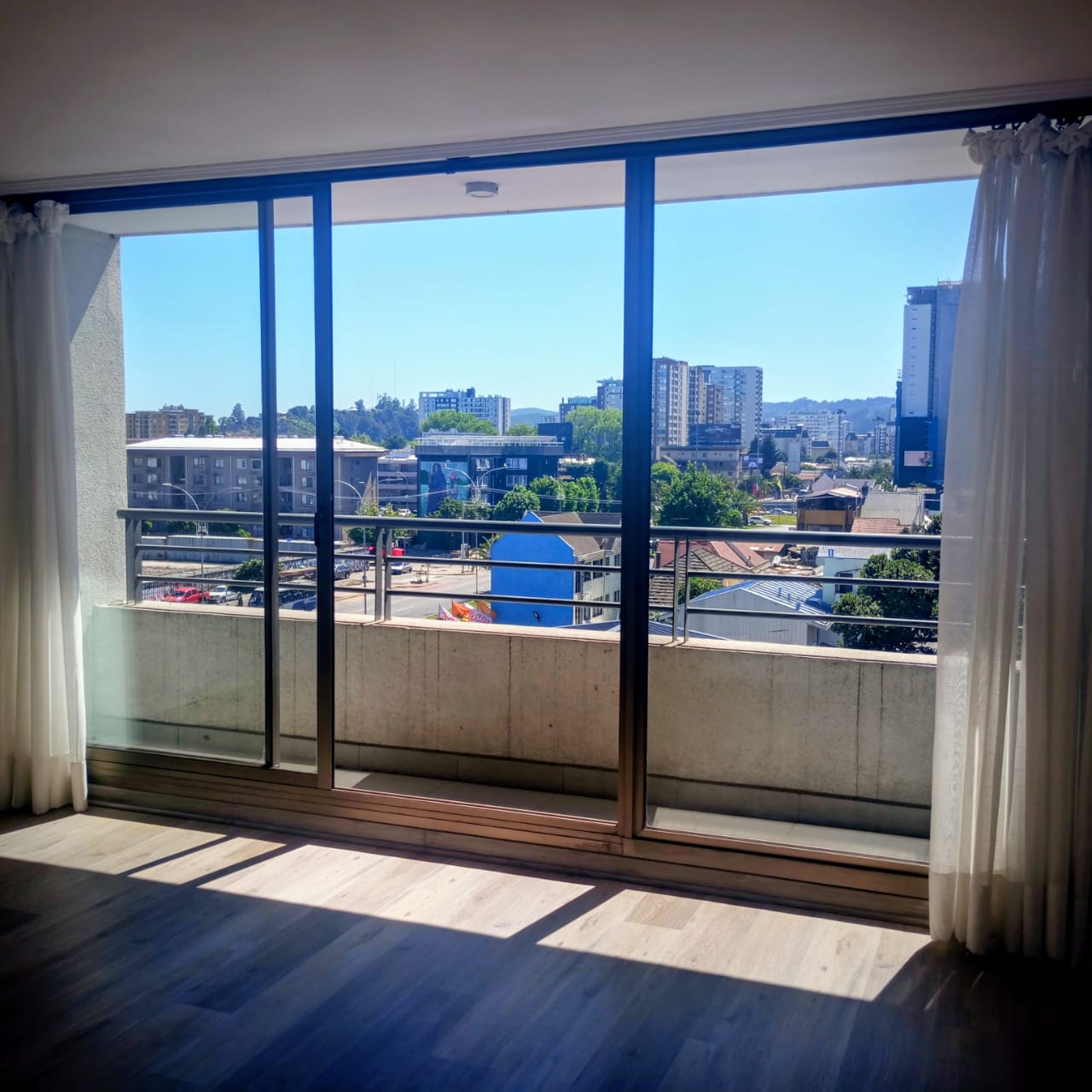 living y balcon_6958683e2b162.jpeg